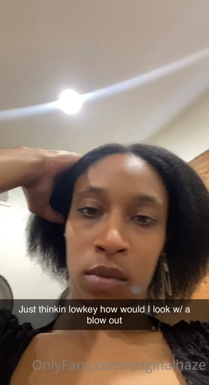 New braid alert told my braider to go crazy and freestyle it again 