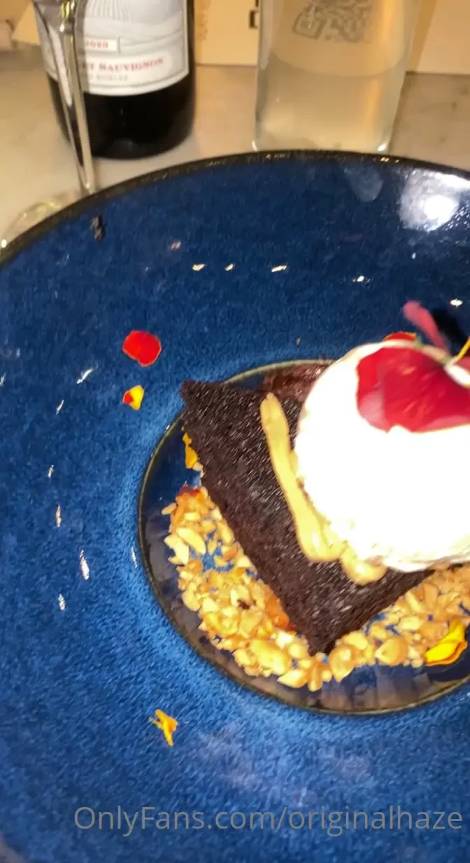 Hey i kno i been m i a it s been a hectic couple of weeks but i have 