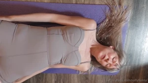 Was trying to make a sexy stepmom clip and what could possibly mess
