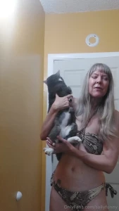 I m cat obsessed and not trying to curb it