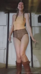 When you re trying to make a dirty vid but a feral cat you took in