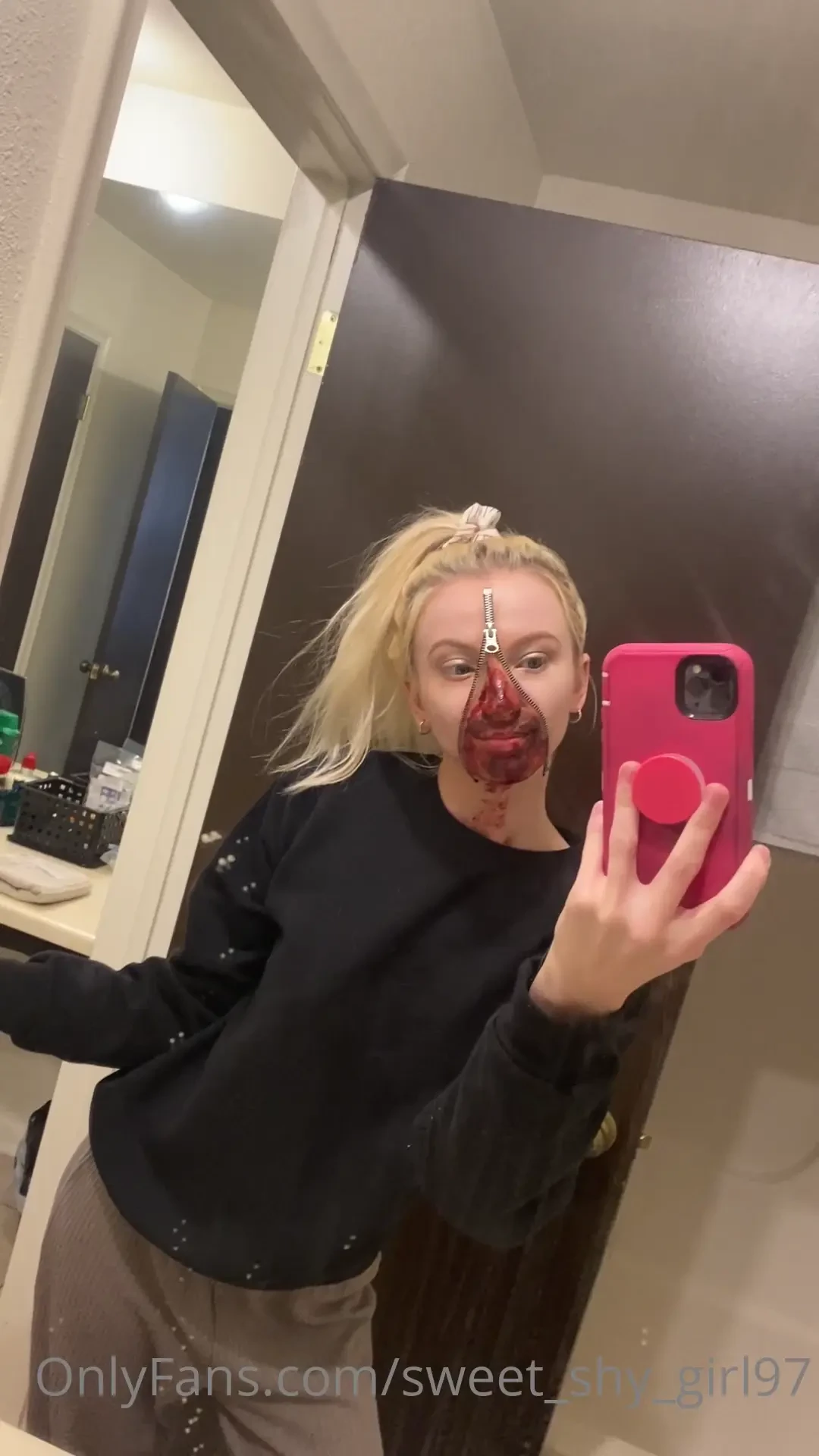 A few cute selfies before i wash my face 