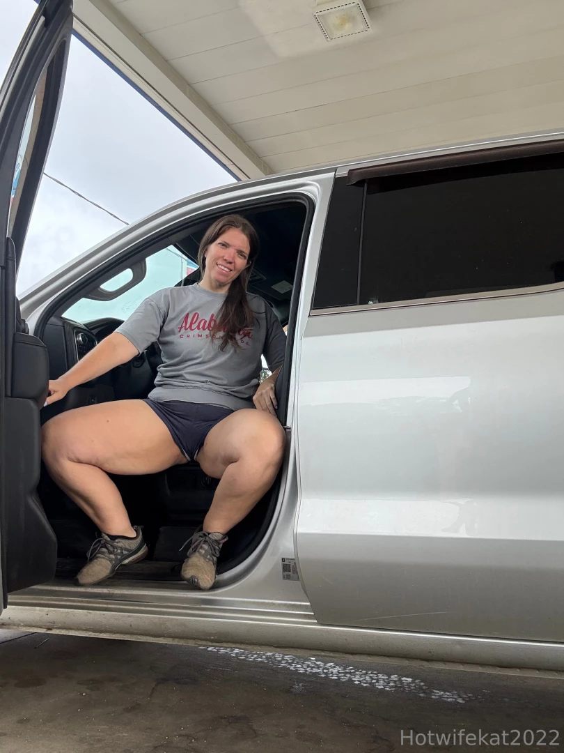 Running errands and showing off exhibition 