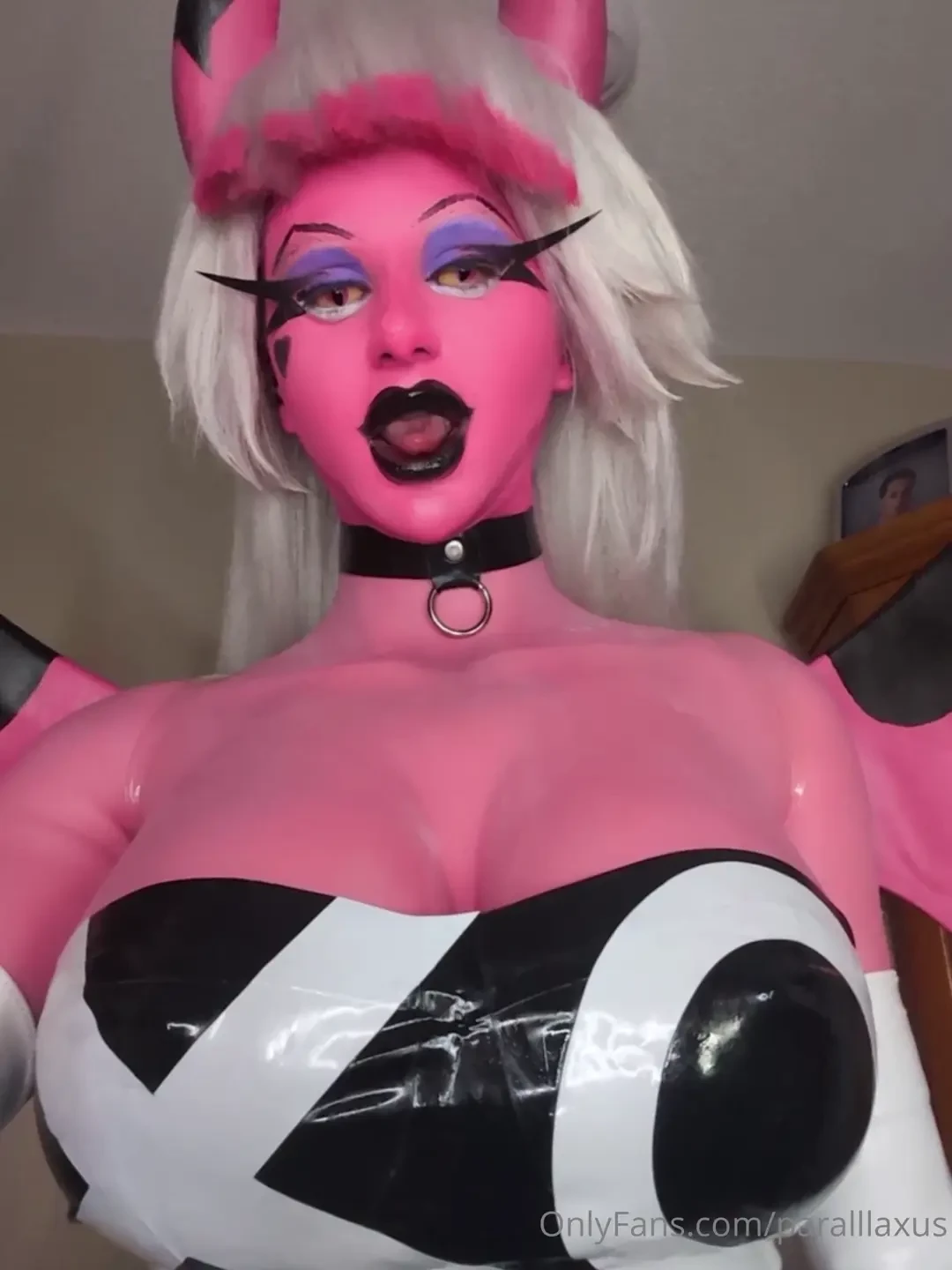 I m so happy with how verosika came out im gonna try to post more here 