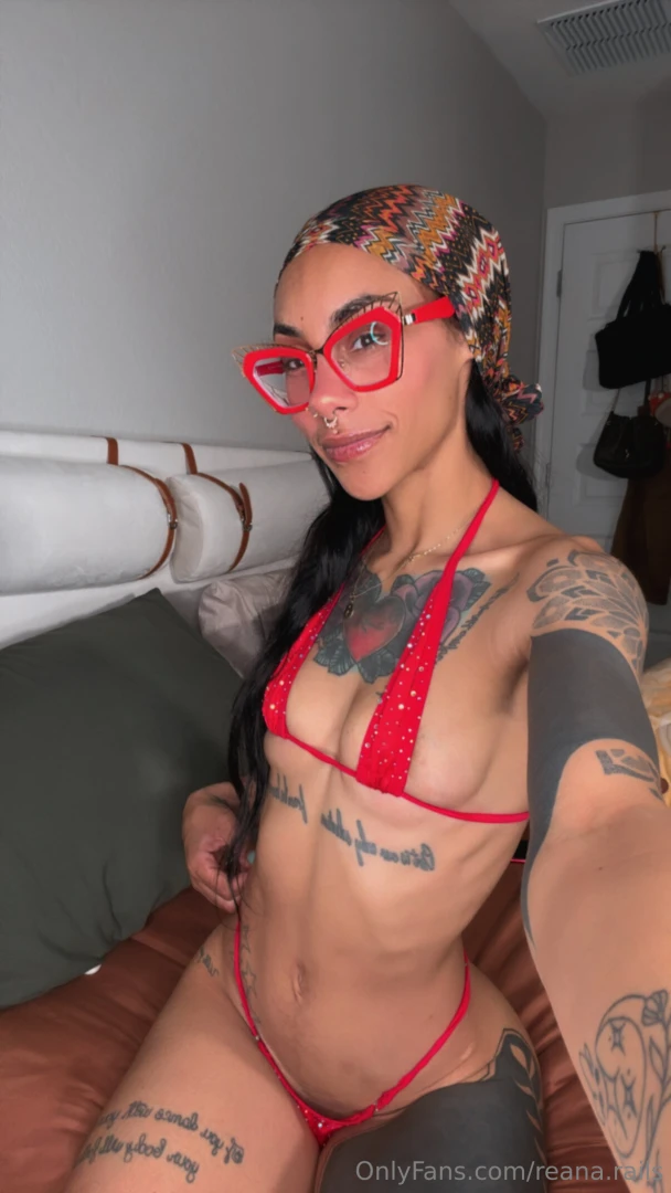 Catch me in red or catch me in bed your choice 