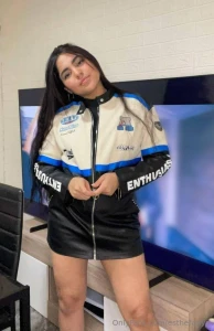 Kendalsmith who lives between spain and miami with curves that will part 2