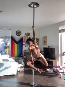 Mari is a dancer now 333 would u like to see videos of my like this part 1