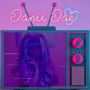 I think lil wayne said it best she-she-she lick me like a lollipop