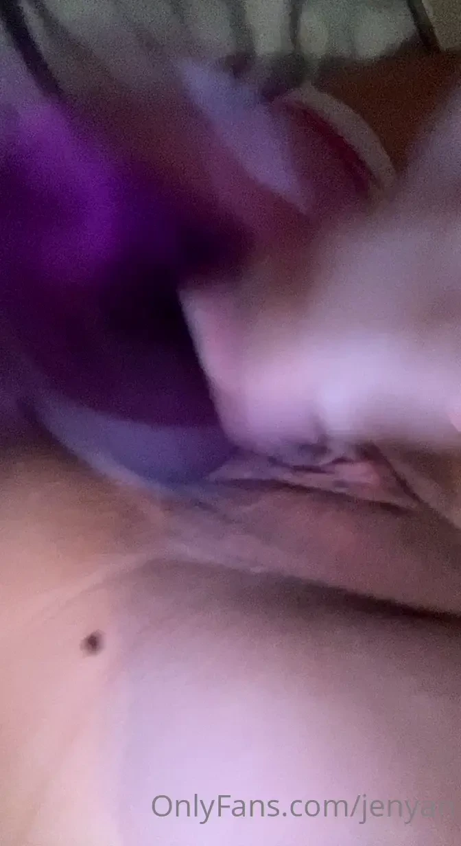 My pussy gets so creamy and messy 