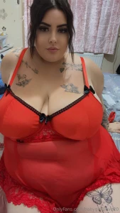 Red someone come rip this off me