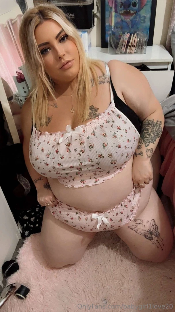 Pink or black part 32 