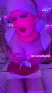 Santa leaves sexdoll under your xxxmas tree this video is my only