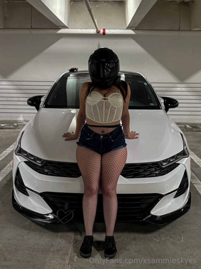 Who has a better car for my pictures part 1 