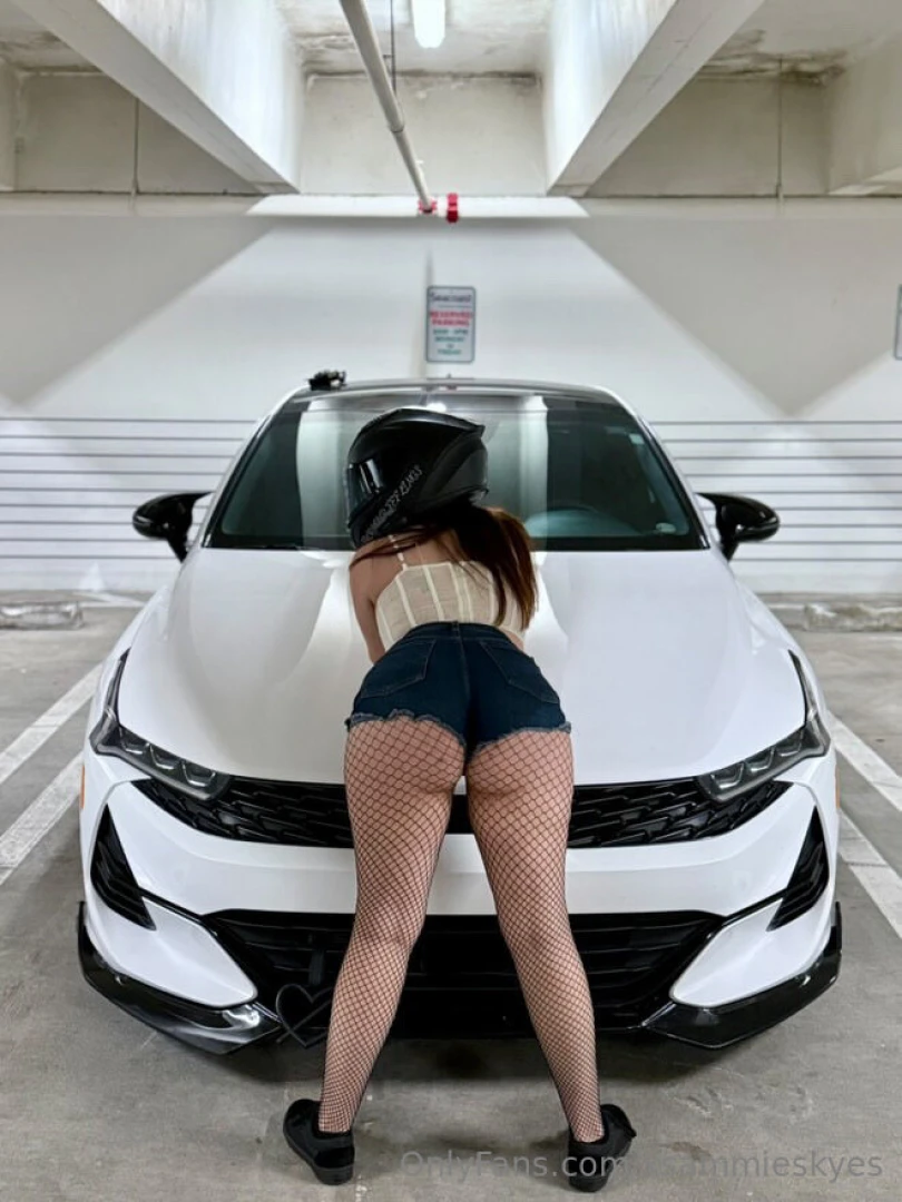 Who has a better car for my pictures part 2 