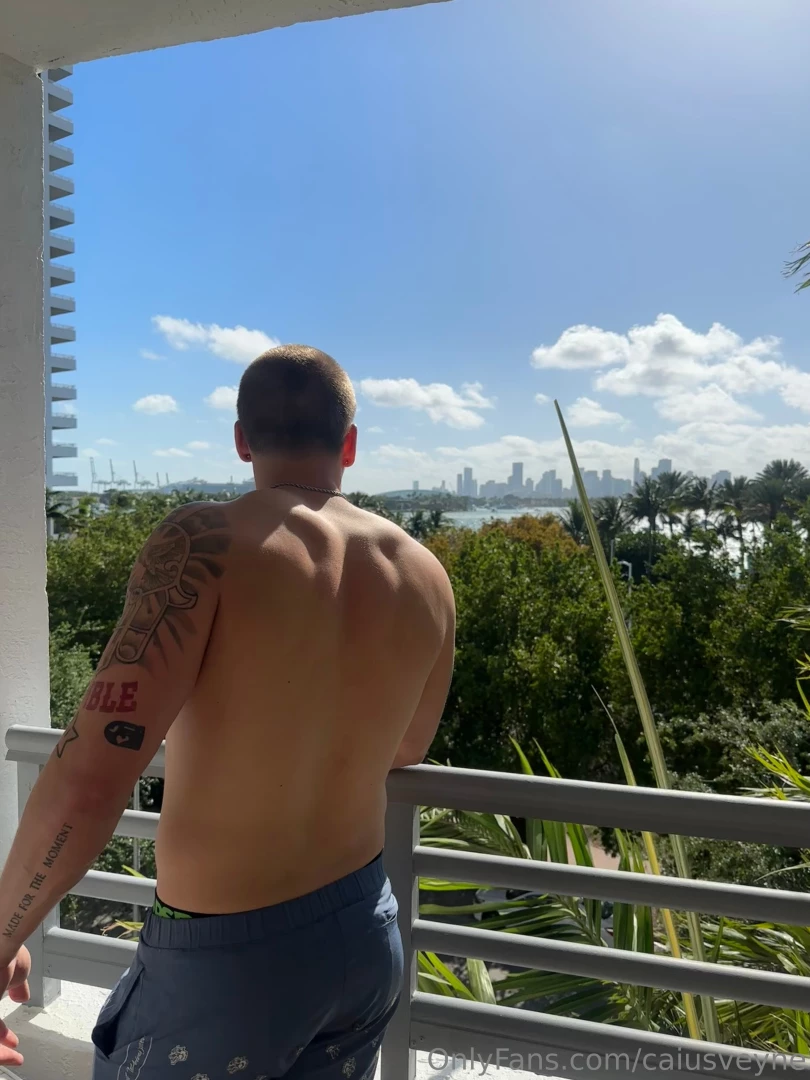 Who wants to rub my back while looking at the sunset 