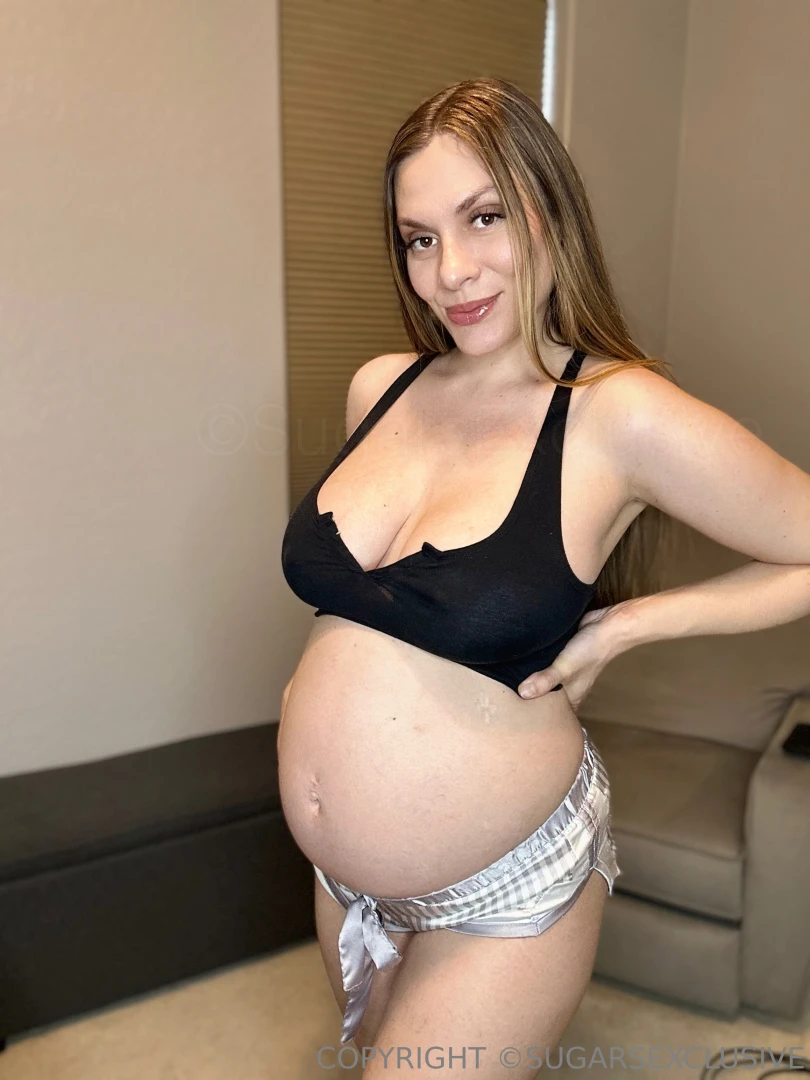 Get the ultimate and exclusive step mommy experience mamamiataylor 