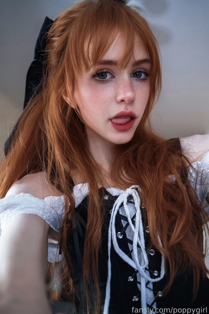 Just a silly selfie fyp selfie redhead longhair pale young 18 petite 