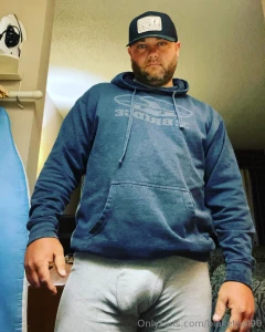 Hey lil momma ya see me yet