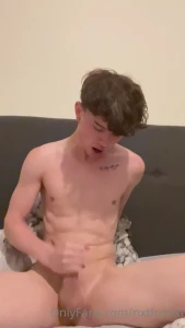 Who likes dirty talk and cum shots