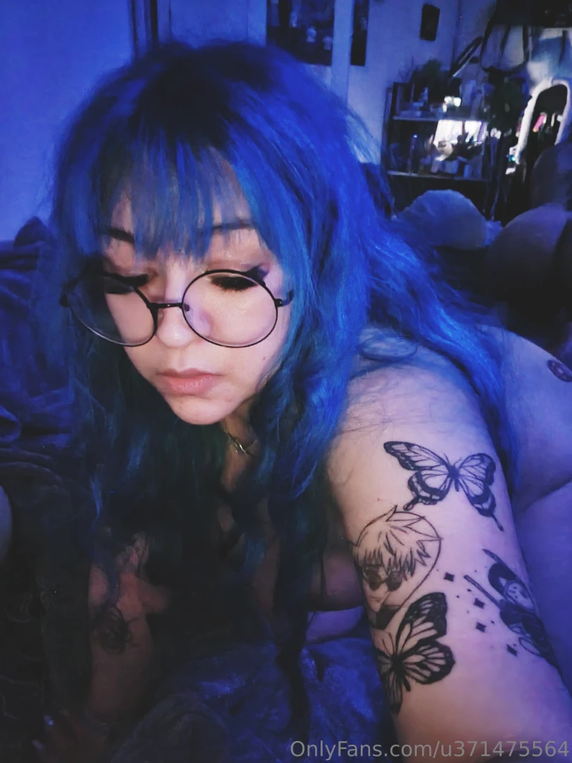 Happy b-day to me thanks 4 ur support tengo un mini set de nudes a la 