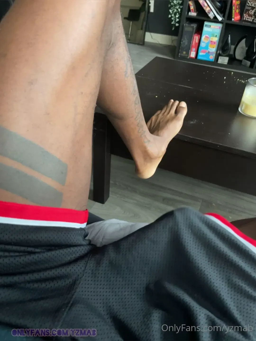 Somebody wants some attention now print per view 