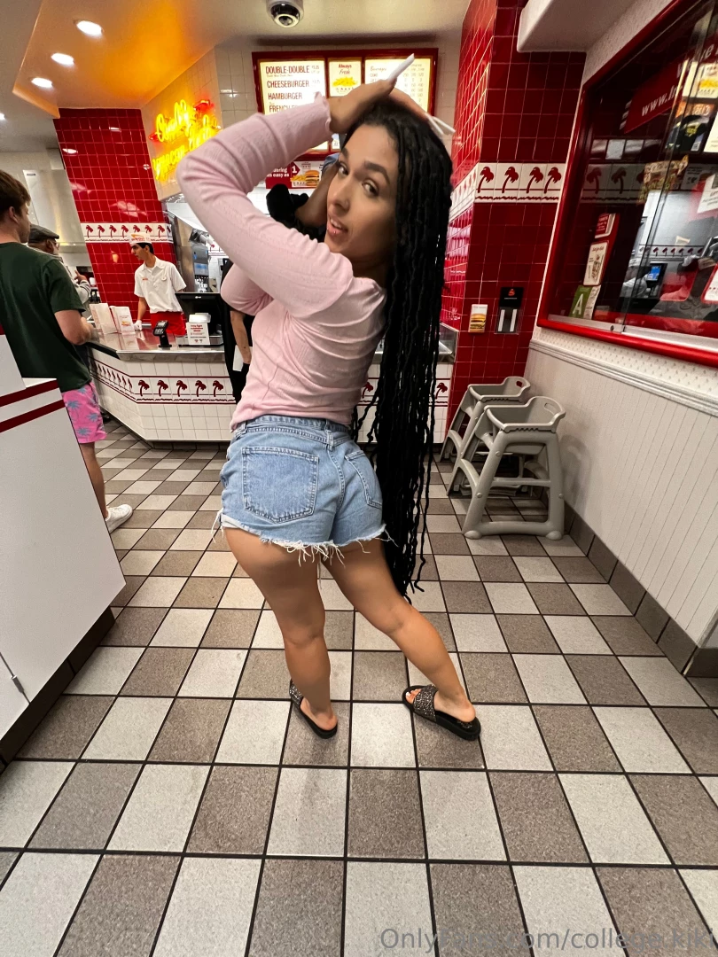 Me or in n out 