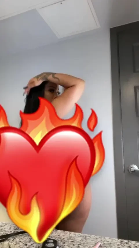 Send me a tip if you want to see this full video uncensored 