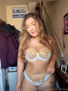 Swipe for spring vibes