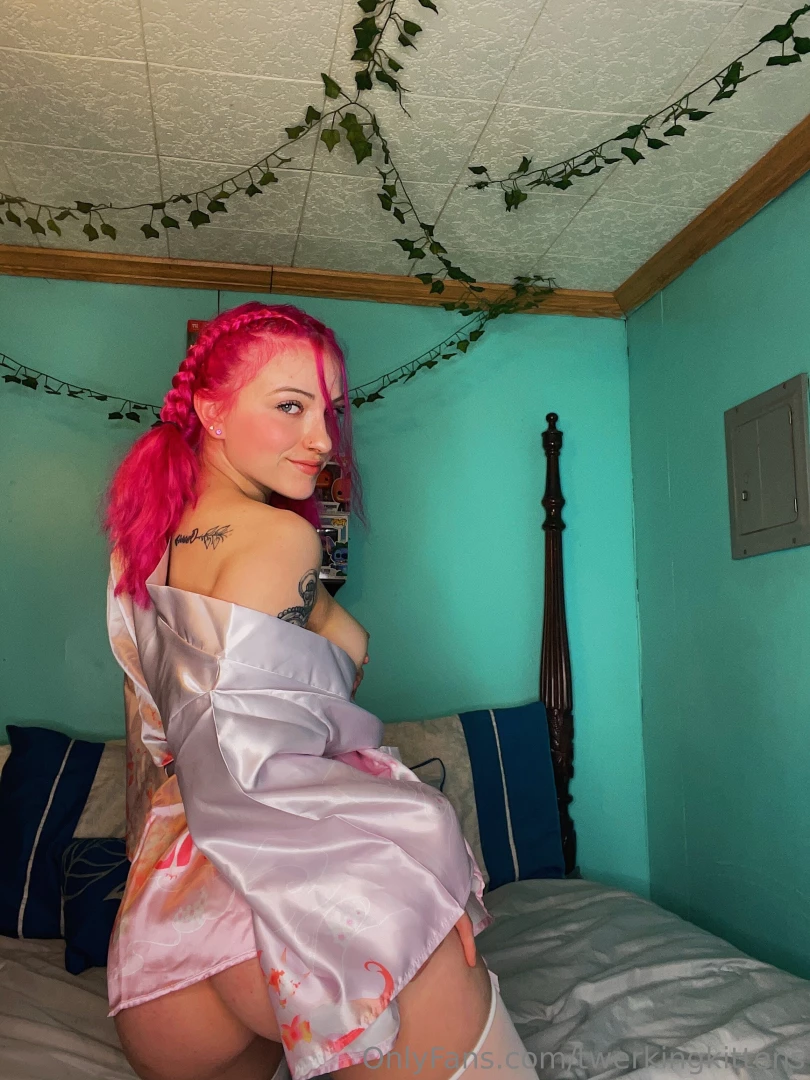 Twerkingkittens part 2 