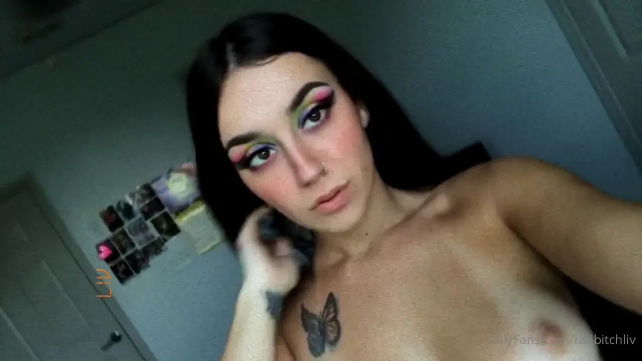 Yesterday s look would you throw me on the bed unzip these shorts and 