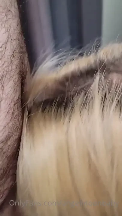 I love rubbing your cum on my lips 