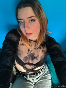 Salut toi comme promis voici la nouvelle tenue mes cours se sont