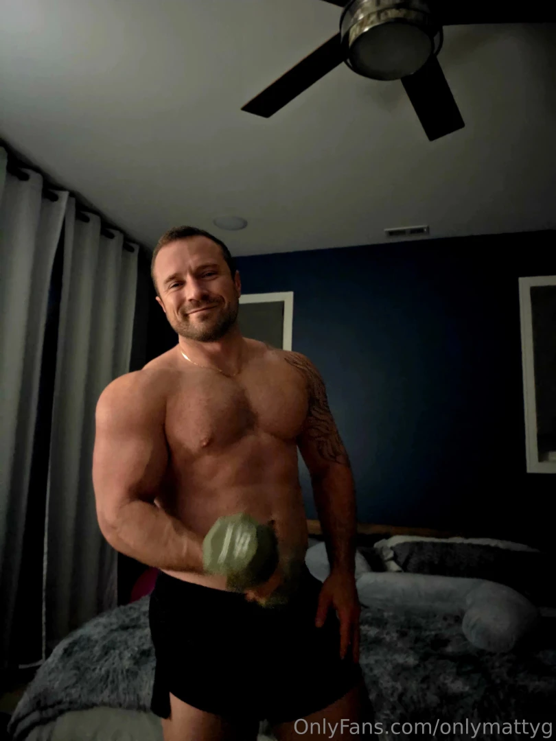 Late-night sweat sesh no gym needed for that last push just pure part 2 