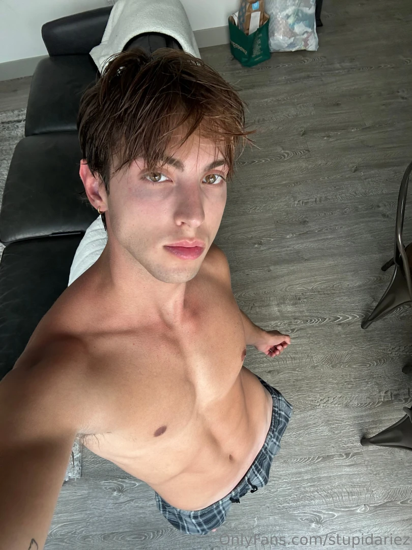 Stripping out of my underwear till i m butt ass naked 