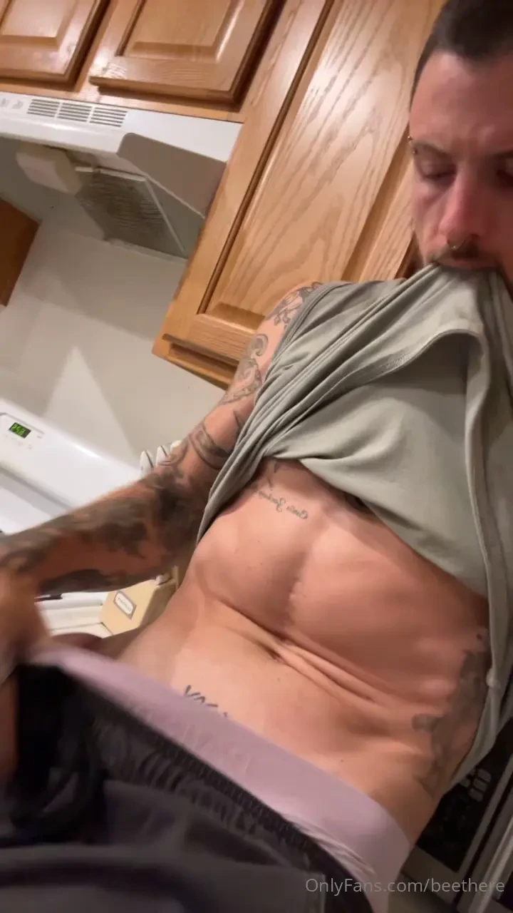 Come on i just put the laundry in let s kill some time by fuckin 