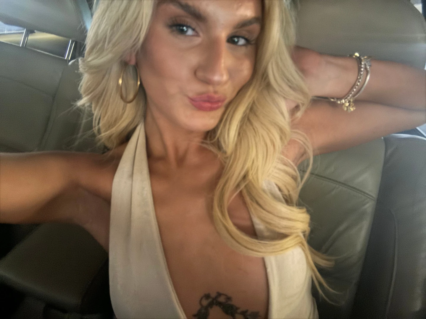 Soft skin naughty thoughts wanna come play 