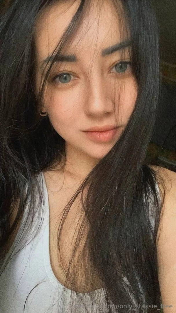 This girl mommyystella has a beautiful slender body she wants you to part 3 