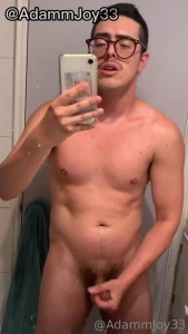 Me fui a depilar el el chico me abr a bien las nalgas para introducir