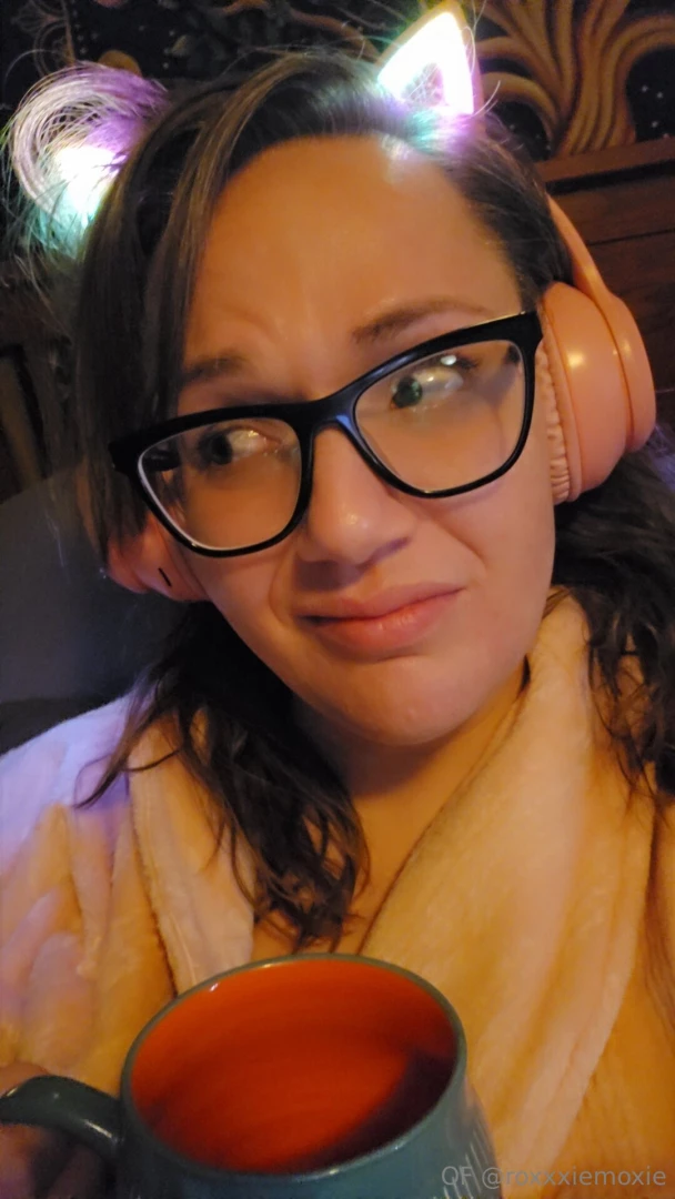 Mercury must be fucking saturn or some shit you got your moons crossed 