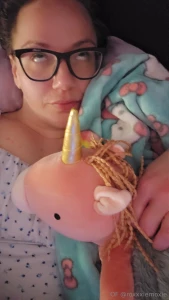 This bitch really said i got a headache now i know how you guys feel