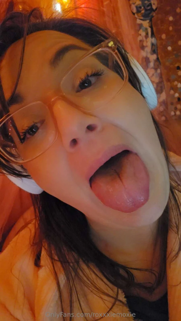 When daddy says open your fucking mouth you open your fucking mouth 