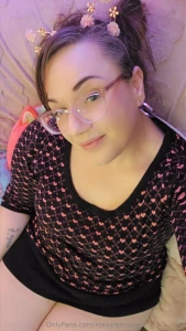 Live come say hello i m showing my ass for tips