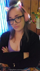 Face fuck fiday s but it s me just giving y all a dirty look