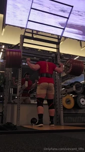 I squat 270kg yesterday 595lbs close to that 600lbs squat goal