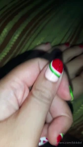 Weekend getaway nails