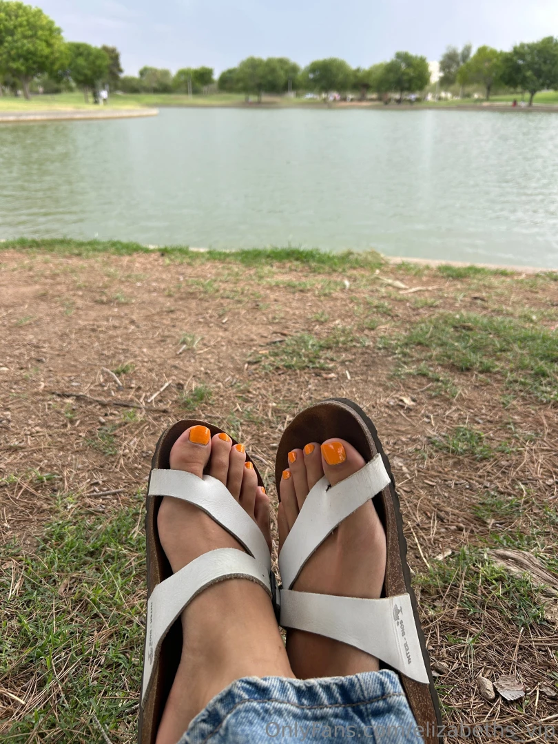 Had to go barefoot at the park for a sec part 2 