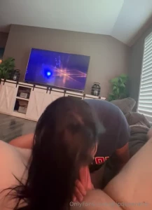 The best way to spend halftime during football season is to suck daddy