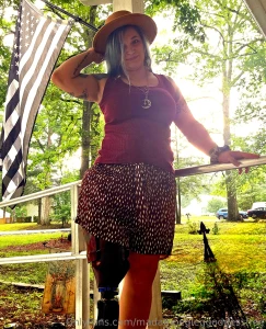 It s saturday night and i m feeling deliciously wicked one leg bare