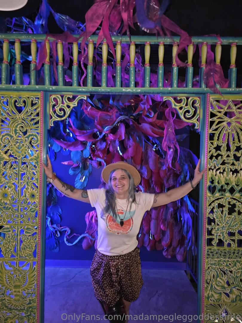 Friday quiz how well do you know your queen think you ve been paying 