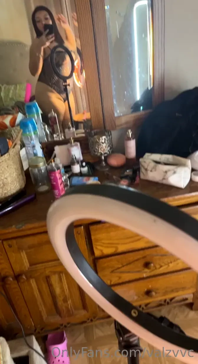 Getting ready to make yummy content for yal right now 